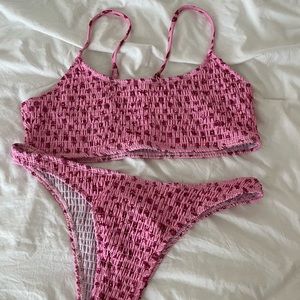 SHEIN FLORAL BIKINI SET !! SIZE MEDIUM IN BOTH TOP AND BOTTOMS !!!